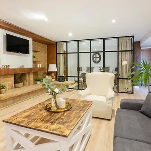 https://la-nogalera-torremolinos-centro.es-andalucia.com